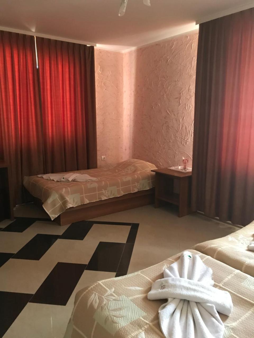 Family Hotel Yola Chepelare Esterno foto